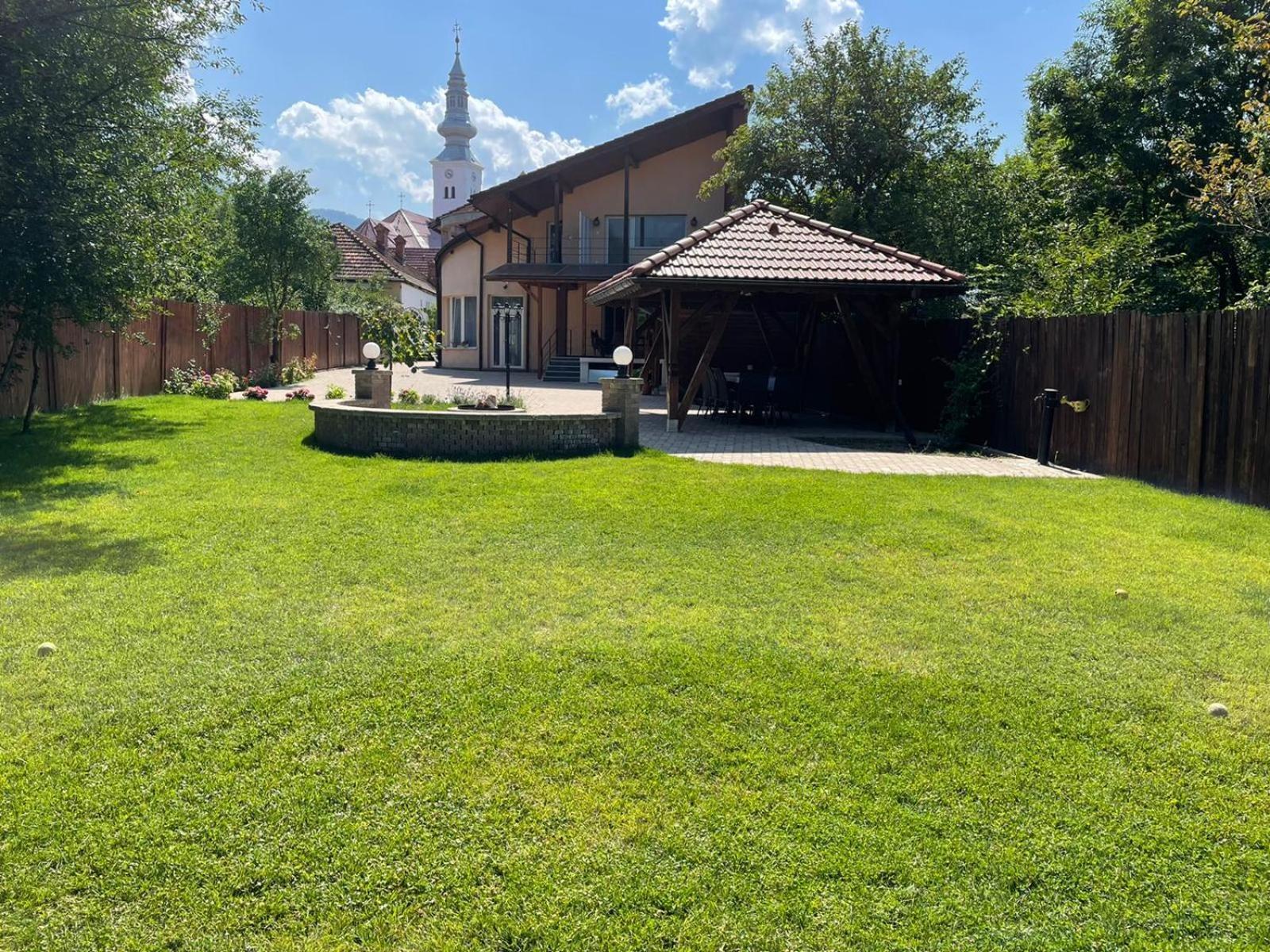 Budux Delux Vila Săcele Extérieur photo